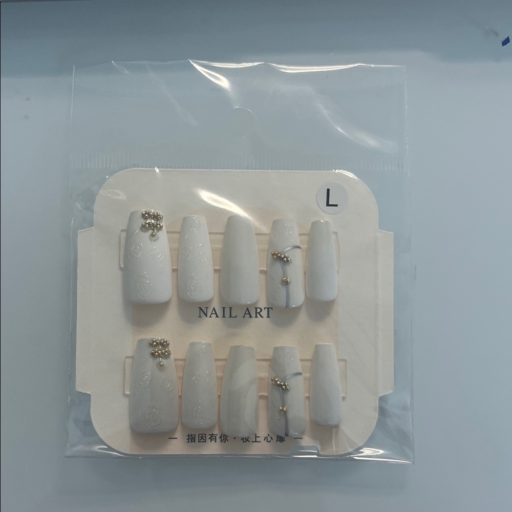 Elegant White Nail Art Set